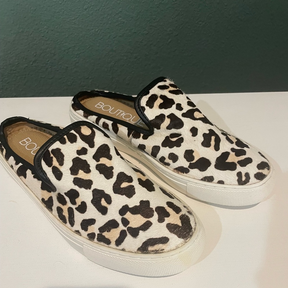 BRAND NEW Leopard Boutique Miles
